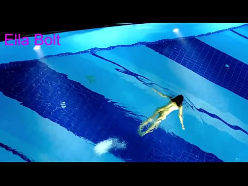 ❤️ Je ne peux pas m'arrêter de regarder, jeune blonde prise en train de nager nue dans la piscine de la station ELLA BOLT. ❤❌ Porno de qualité at porn fr.com-fullporner.ru ❌